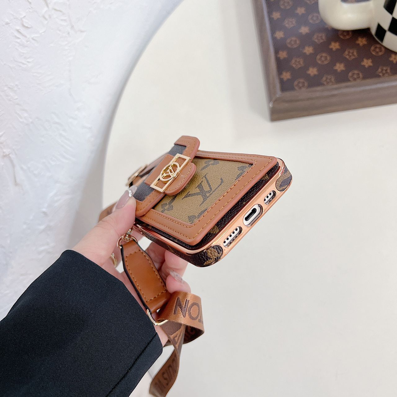 VeroCase™ Elite Fold Wallet – iPhone Series